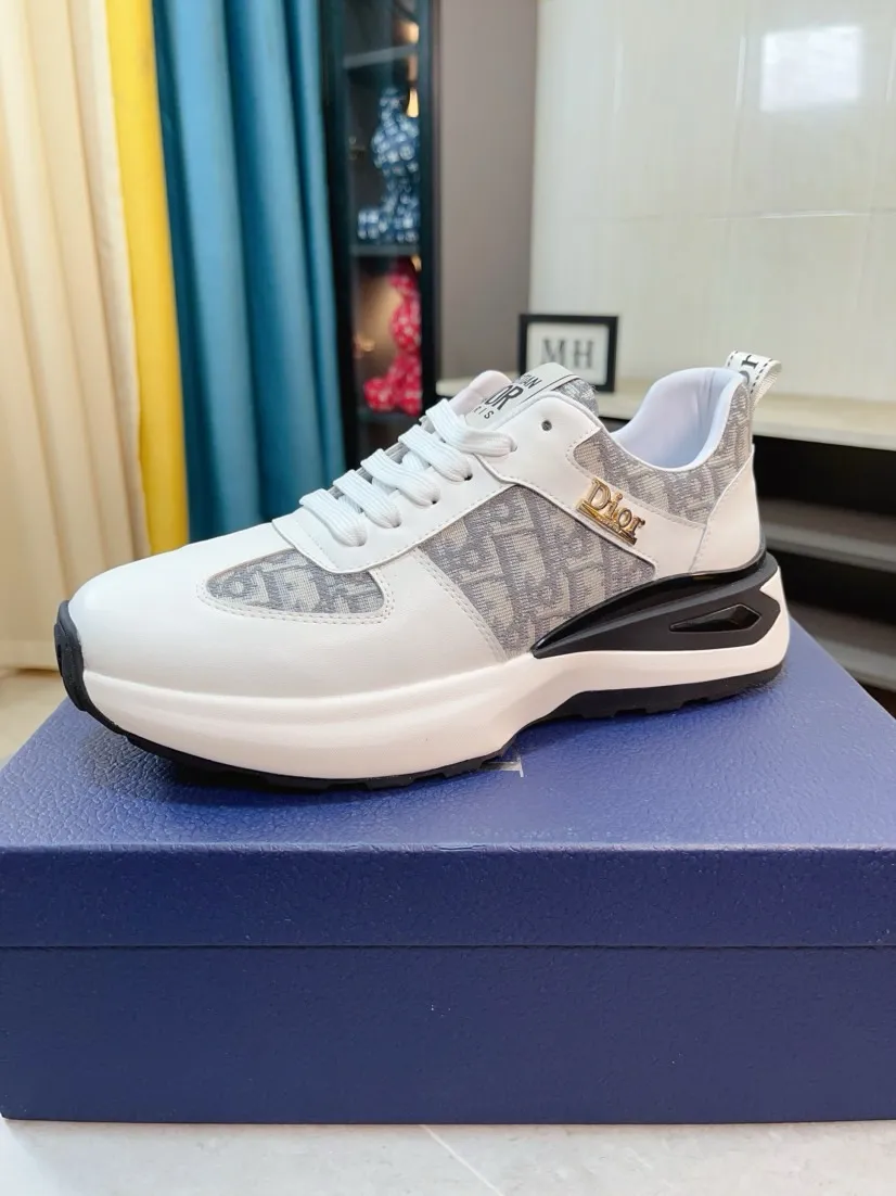 Men's men's shoes 💰458🌹🌹【Dior】Best-selling official website world premiere🔝High-end men's shoes brand official website latest series: The upper is made of imported cowhide with specially designed fabrics➕Mesh breathable lining. Make walking more convenient and comfortable! Compared with the official quality, Midea’s 1:1 replica. Create a fashionable personality to set off your uniqueness! A must-have for trendy men! Classic style. Men's sizes: 38-44.